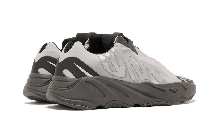 Adidas Yeezy 700 MNVN Metallic - Exclufy