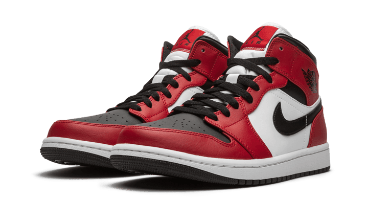 Air Jordan 1 Mid Chicago Black Toe - Exclufy