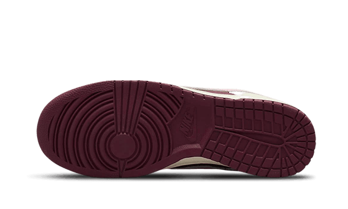 Nike Dunk Low Retro PRM Valentine's Day (2023) - Exclufy