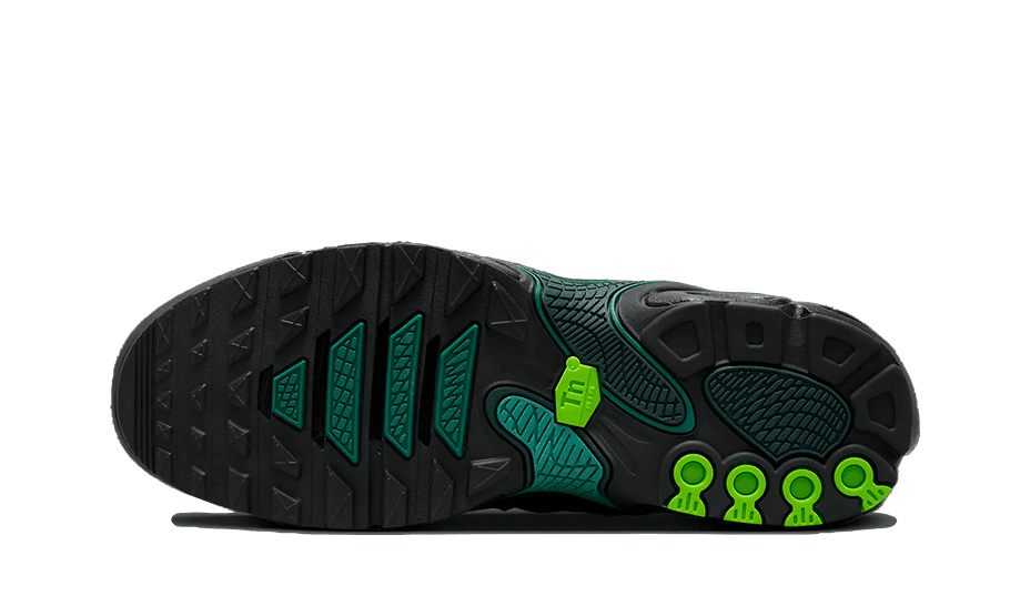 Nike Air Max Plus Drift Black Volt - Exclufy