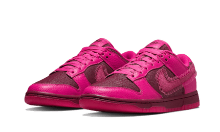 Nike Dunk Low Valentines Day (2022) - Exclufy