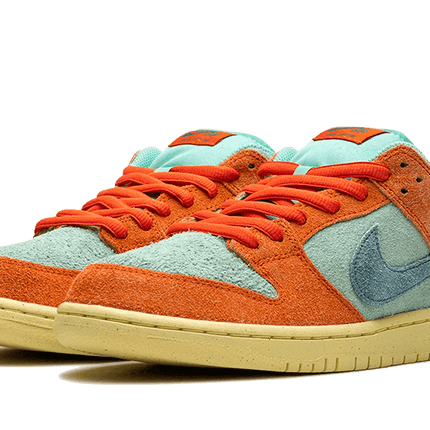 Nike SB Dunk Low Orange Emerald Rise - Exclufy