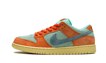 Nike SB Dunk Low Orange Emerald Rise - Exclufy