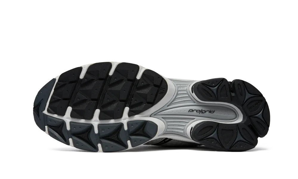 ProGrid Triumph 4 White Silver Black