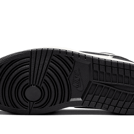 Air Jordan 1 Low SE Vintage Panda - Exclufy