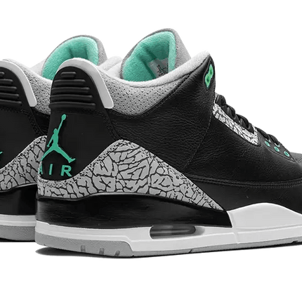 Air Jordan 3 Retro Green Glow - Exclufy