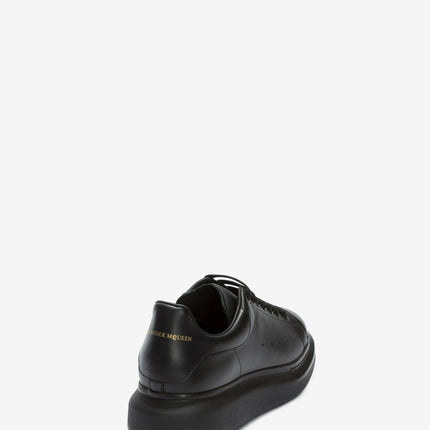 Alexander McQueen Oversized Sneaker in Black - THE LIMITED CLUB