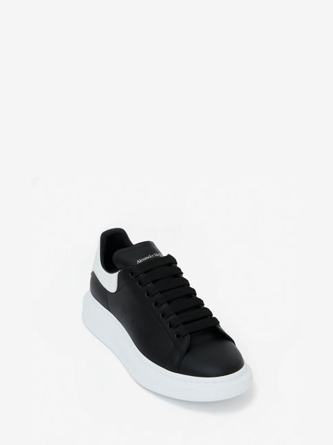 Alexander McQueen Oversized Sneaker in Black/White - THE LIMITED CLUB