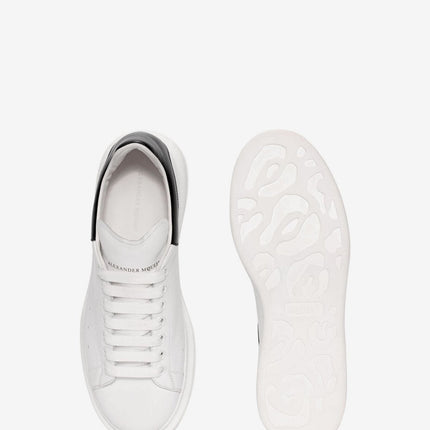 Alexander McQueen Oversized Sneaker in White/black - THE LIMITED CLUB