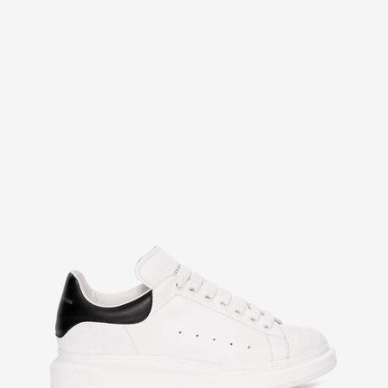 Alexander McQueen Oversized Sneaker in White/black - THE LIMITED CLUB