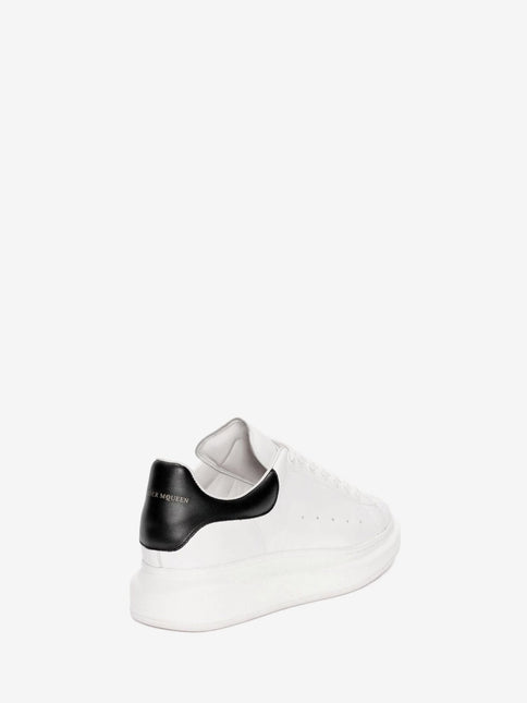 Alexander McQueen Oversized Sneaker in White/black - THE LIMITED CLUB