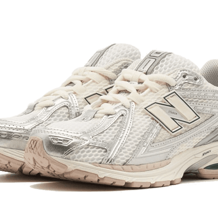 New Balance 1906R Silver Metallic Cream - Exclufy