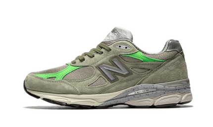 New Balance 990 V3 Patta Keep Your Family Close - Exclufy