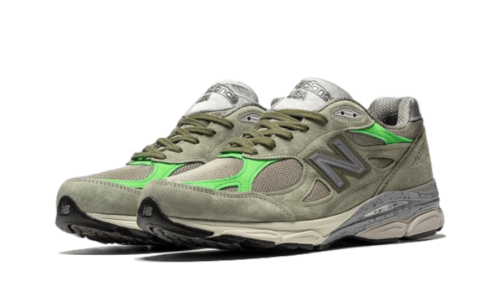 New Balance 990 V3 Patta Keep Your Family Close - Exclufy