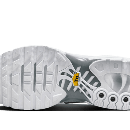 Nike Air Max Plus White Metallic Silver - Exclufy