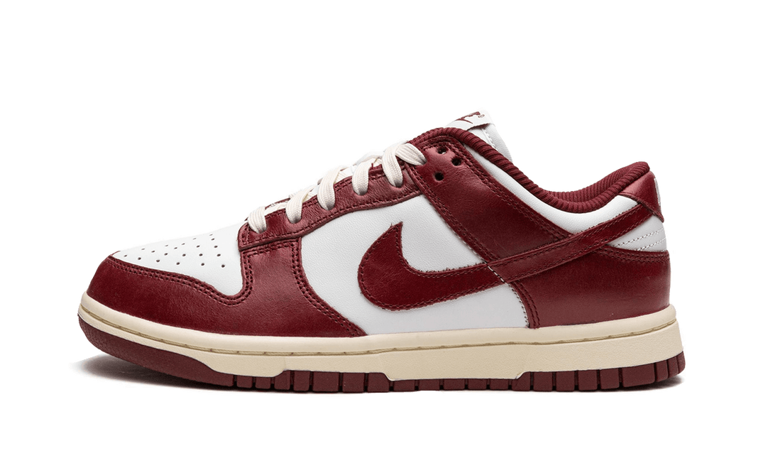 Nike Dunk Low PRM Team Red - Exclufy