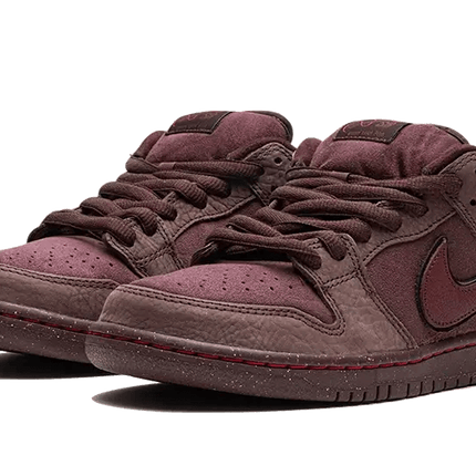 Nike SB Dunk Low City Of Love Burgundy Crush - Exclufy