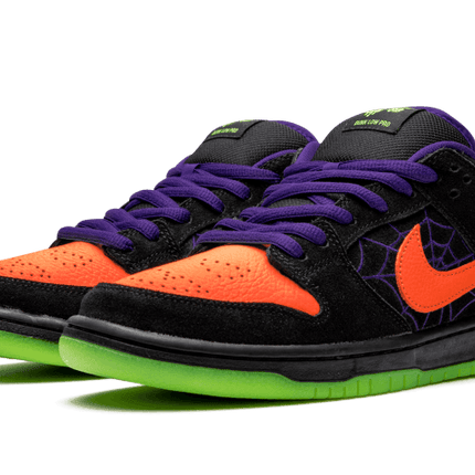 Nike SB Dunk Low "Night of Mischief"