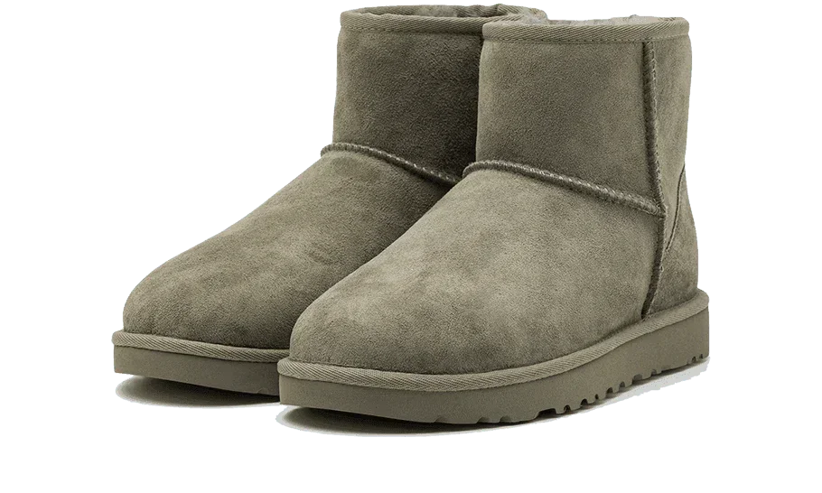 UGG Classic Mini II Boot Moss Green - Exclufy