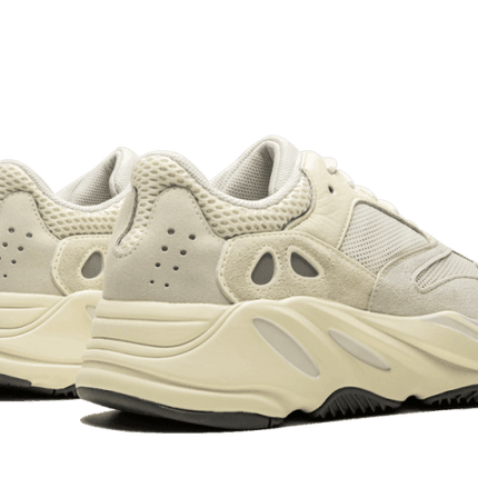 Adidas Yeezy 700 Analog - Exclufy