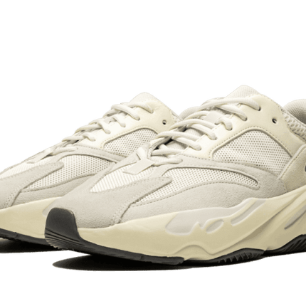 Adidas Yeezy 700 Analog - Exclufy