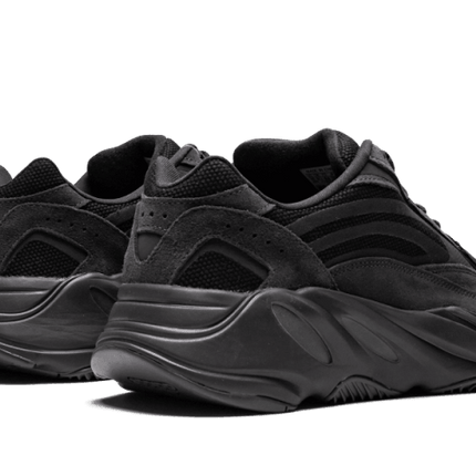 Adidas Yeezy 700 V2 Vanta - Exclufy